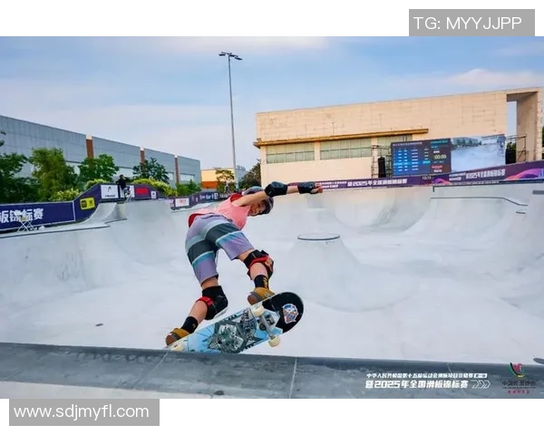 北京攀岩队在世界滑板锦标赛中的耐力表现值得称赞与反思